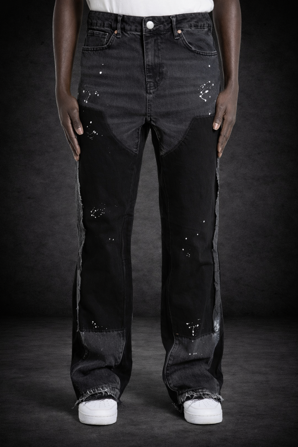 Pantalon vaquero ancho con pintura